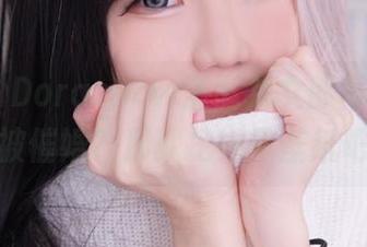 Sally Dorasnow圣诞兔女郎写真：不想被催婚？那就把她做壁纸吧！